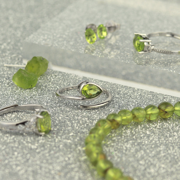August Birthstones